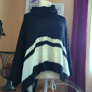 Romeo and Juliet Sweater Turtle Neck Black and White